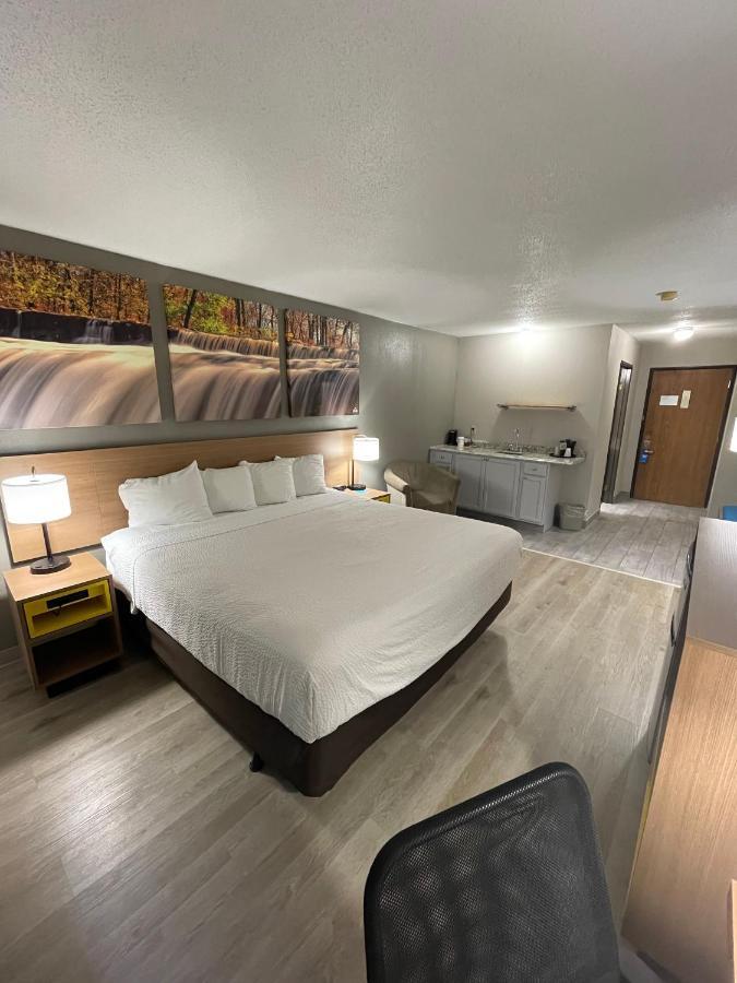 Days Inn By Wyndham Alpena Exterior photo